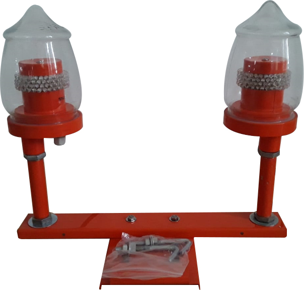 Spaceage Low Intensity Type B Dual Voltage Dual Dome Aviation Light with Standby